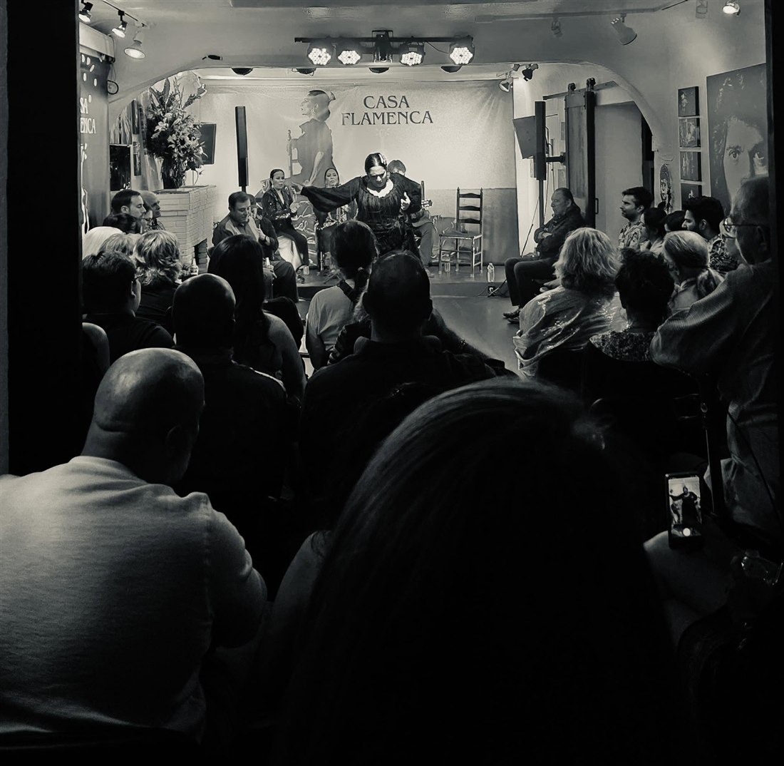 A performance in La Sala at Casa Flamenca